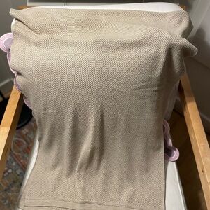 Amma cocoon nurisng cover/shawl